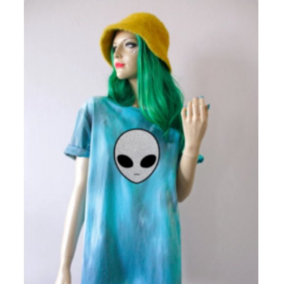 Alien Rainbow Pastel Tie Dye T-Shirt - Picture 1 of 2